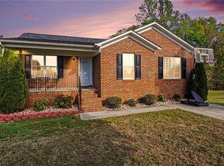 209 Crutchfield Rd, Reidsville, NC 27320