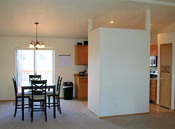 3rd image of 517 E Frederick Ave