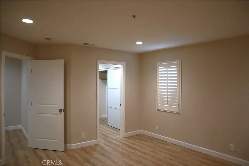 4 bed, 2.5 bath, 2064 sqft, $4,200 — Photo 4