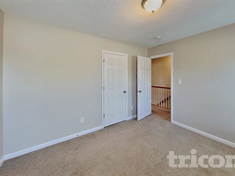 60 Rodney Ct — Photo 12