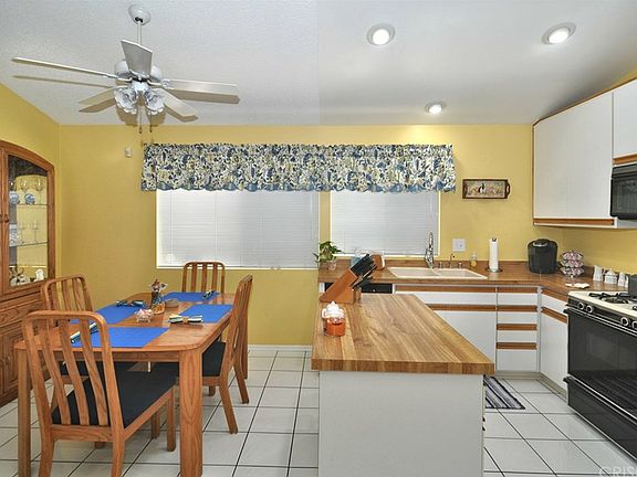 5th image of 5461 Newcastle Ave APT 16