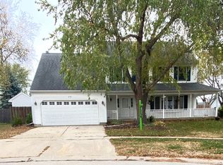 675 Sacramento Ct, Elgin, IL 60123