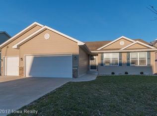 1912 NE Oak Dr, Ankeny, IA 50021
