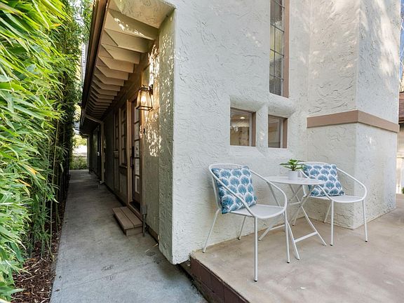 4th image of 2095 Bowdoin St