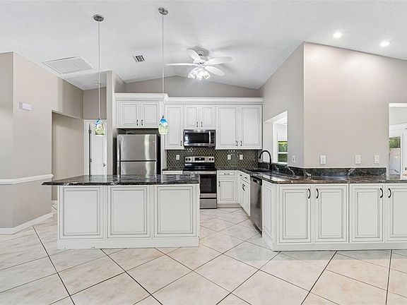 5th image of 2536 Countryside Pines Dr