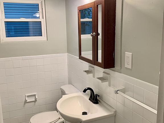 5th image of 8300 Glen Myrtle Ave