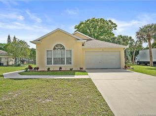 713 Roselyn Ave, Fort Pierce, FL 34982