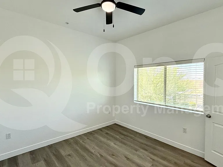 9160 N 67th Ave #226 — Photo 47