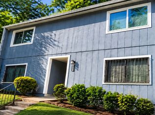 961 Pine Hollow Rd, Austell, GA 30168