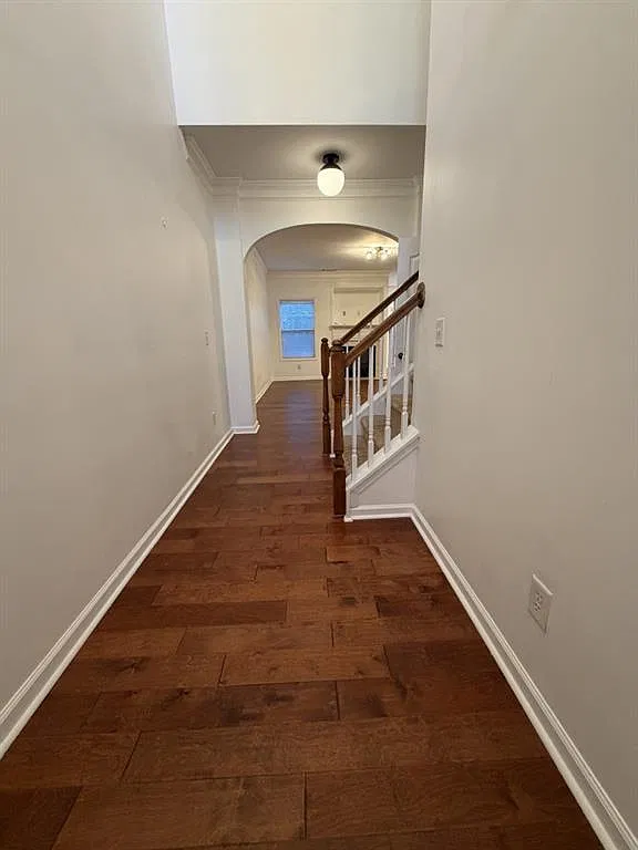 3 bed, 2.5 bath, 2035 sqft, $2,750 — Photo 2