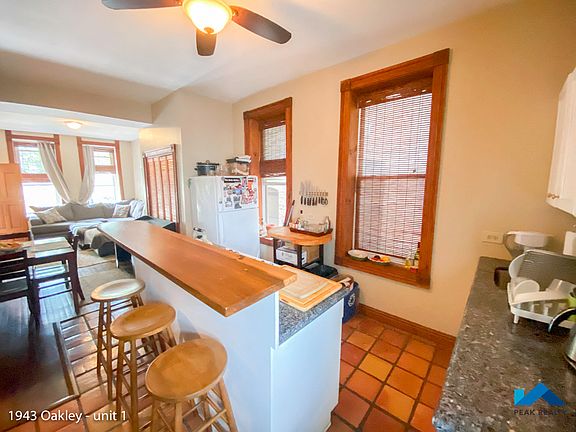 5th image of 1943 N Oakley Ave APT 2