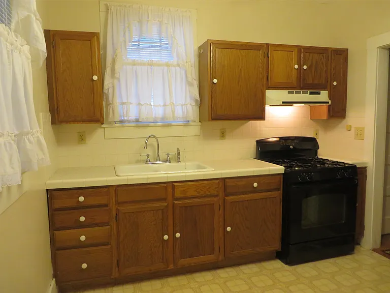 813 NE 3rd Ave — Photo 15