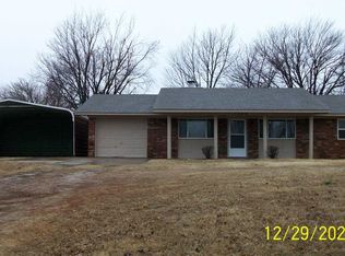 1528 Ridge Pl, Lahoma, OK 73754