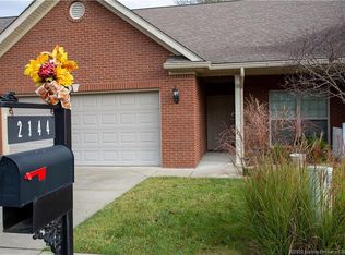 2144 Pickwick Dr, New Albany, IN 47150