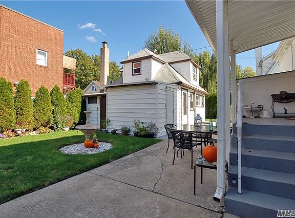 5th image of 1334 McClure Ave