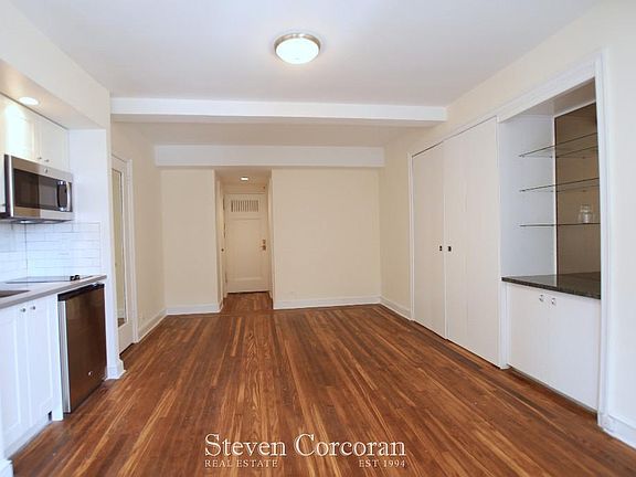 3rd image of 5 Tudor City Pl APT 323