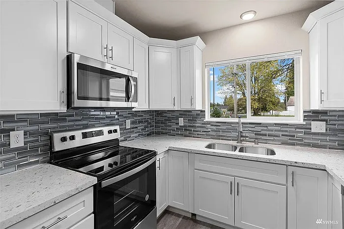 5110 Boston Harbor Rd NE — Photo 2