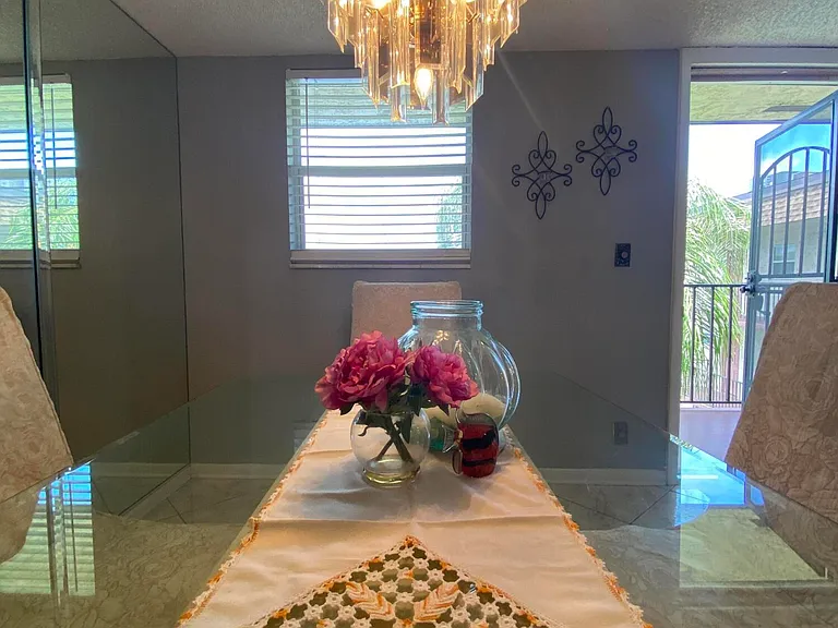 715 Lori Dr #304 — Photo 6