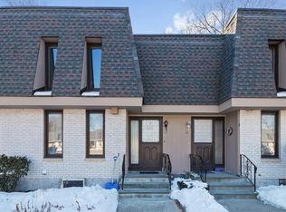 17 Grove Sq UNIT 17, Randolph, MA 02368