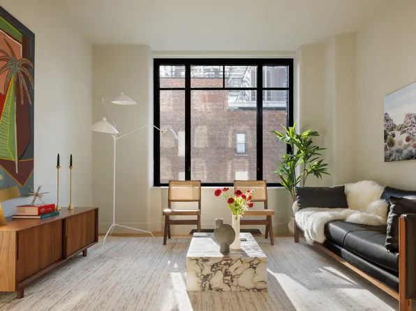 110 Charlton Street image 1 of 8