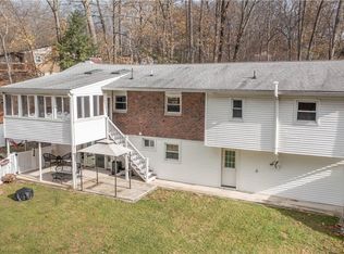 5 Brookland Farms Rd, Poughkeepsie, NY 12601