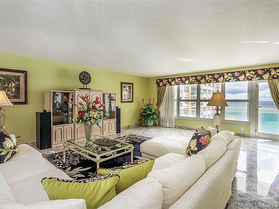5th image of 3900 Galt Ocean Dr APT 1006