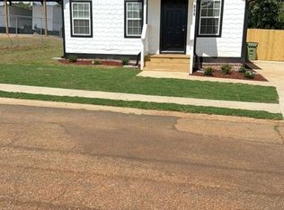 811 Walnut St, Greenville, AL 36037