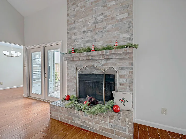 2022 Highland Hills Dr — Photo 12