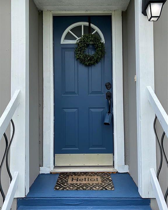 1st image of 700 Overland Dr