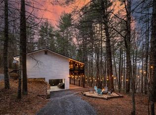 357 Mystic Ln, Blue Ridge, GA 30513