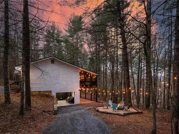 357 Mystic Ln, Blue Ridge, GA 30513