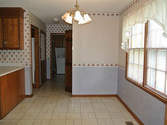 4th image of 269 Fairway Dr