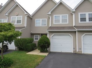 291 Erik Dr, East Setauket, NY 11733