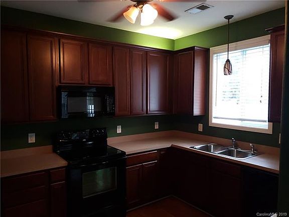 4th image of 7131 Caggy Ln
