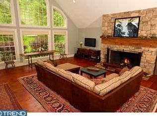 16 Rabbit Run Rd, Malvern, PA 19355