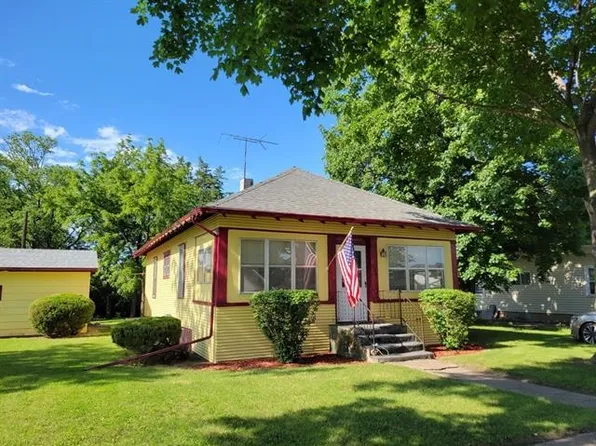 606 W 16th Ave, Tyndall, SD 57066