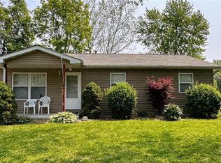 4362 Lake Dr, Granite City, IL