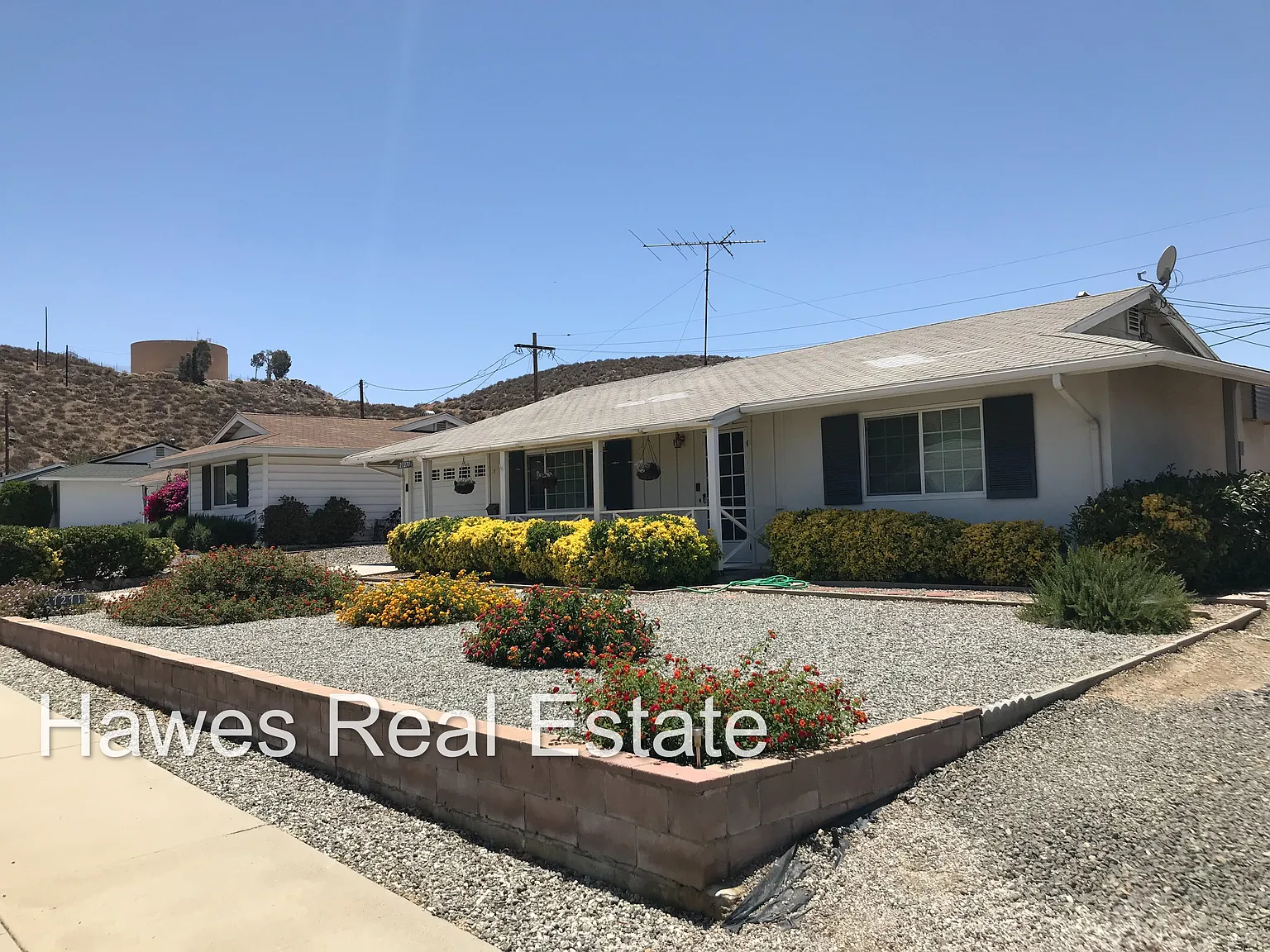 55 & Older Senior Community 2 Bed 1 Bath Single Story House for Lease — Photo 2