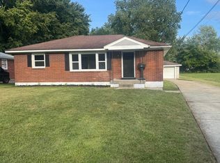 6107 Oakdale Ln, Louisville, KY 40219
