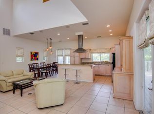 695 29th Ave, Vero Beach, FL 32968