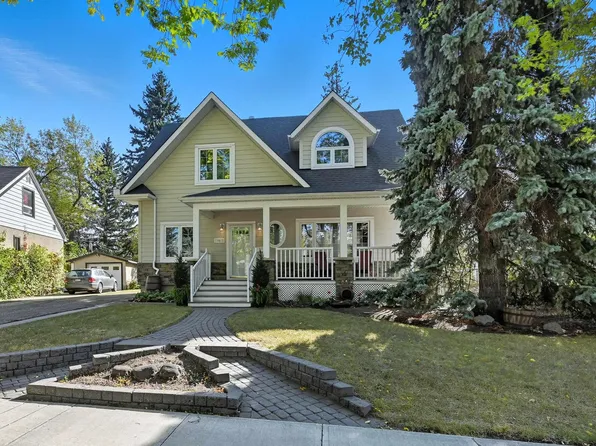 10915 62nd Ave NW, Edmonton, AB T6H 1N3