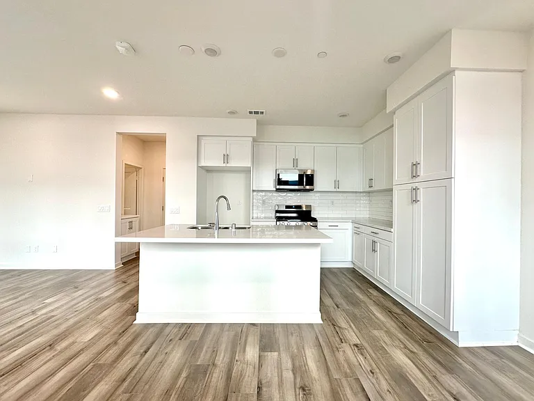 3741 S Allston Paseo #2 — Photo 5