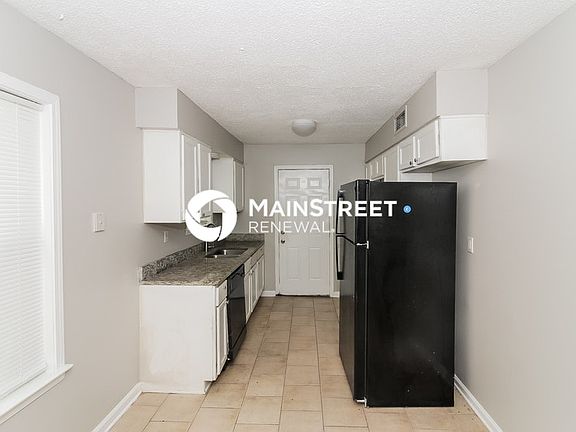 5th image of 5609 Pathway Cir