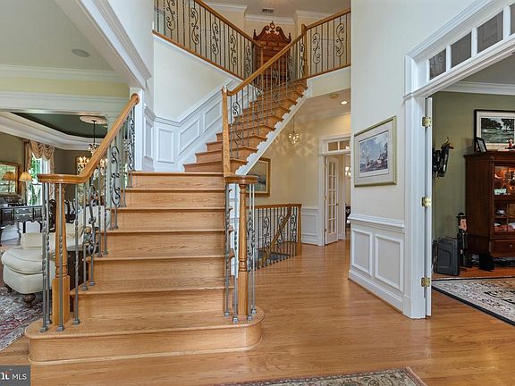 5th image of 9315 Ludgate Dr