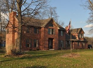 609 Eastwood Dr, Kouts, IN