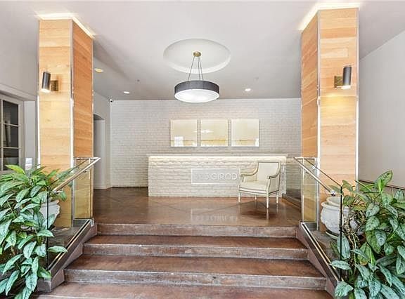 3rd image of 333 Girod St APT 210