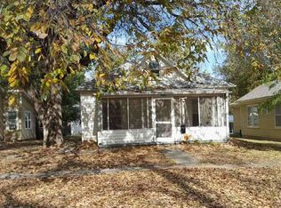 522 W 4th St, Junction City, KS 66441