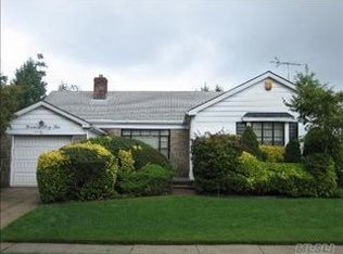 1942 Byron Ave, Elmont, NY 11003
