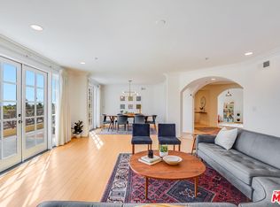 10555 Ashton Ave APT 401, Los Angeles, CA 90024