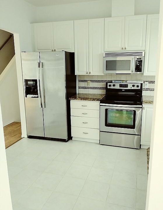 1st image of 8324 74th Dr NE
